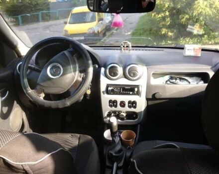 Бежевый Рено Логан, объемом двигателя 1.6 л и пробегом 370 тыс. км за 4500 $, фото 4 на Automoto.ua