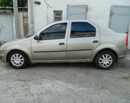 Бежевый Рено Логан, объемом двигателя 1.4 л и пробегом 168 тыс. км за 3900 $, фото 1 на Automoto.ua