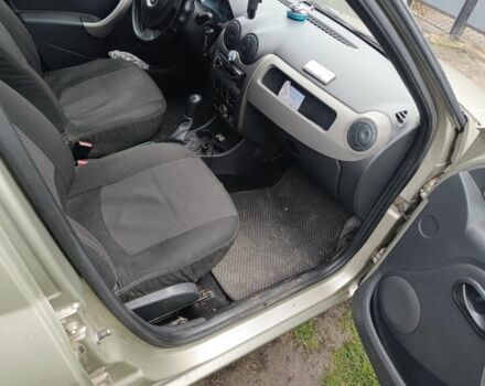 Бежевый Рено Логан, объемом двигателя 1.4 л и пробегом 180 тыс. км за 4600 $, фото 18 на Automoto.ua