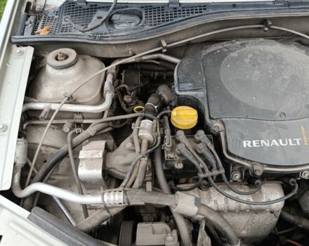 Бежевый Рено Логан, объемом двигателя 1.4 л и пробегом 180 тыс. км за 4600 $, фото 10 на Automoto.ua