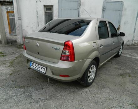 Бежевый Рено Логан, объемом двигателя 1.4 л и пробегом 168 тыс. км за 3900 $, фото 4 на Automoto.ua