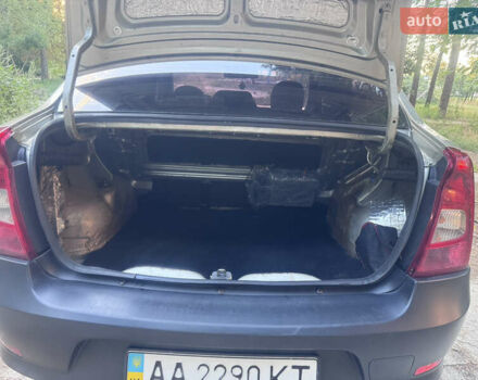 Бежевий Рено Логан, об'ємом двигуна 1.39 л та пробігом 277 тис. км за 3300 $, фото 9 на Automoto.ua