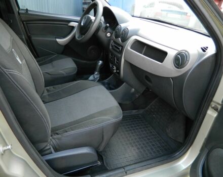 Бежевый Рено Логан, объемом двигателя 1.4 л и пробегом 168 тыс. км за 3900 $, фото 13 на Automoto.ua