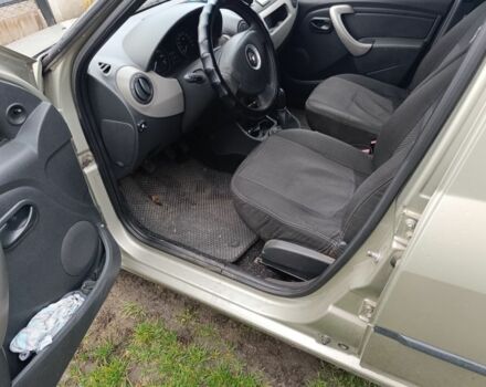 Бежевый Рено Логан, объемом двигателя 1.4 л и пробегом 180 тыс. км за 4600 $, фото 12 на Automoto.ua