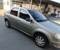 Бежевий Рено Логан, об'ємом двигуна 1.6 л та пробігом 230 тис. км за 3892 $, фото 1 на Automoto.ua