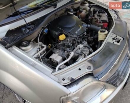 Бежевый Рено Логан, объемом двигателя 1.4 л и пробегом 241 тыс. км за 4600 $, фото 13 на Automoto.ua