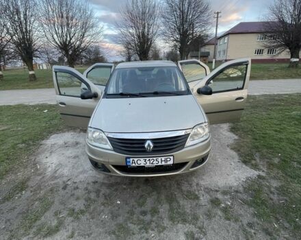 Бежевий Рено Логан, об'ємом двигуна 1.5 л та пробігом 330 тис. км за 3200 $, фото 1 на Automoto.ua