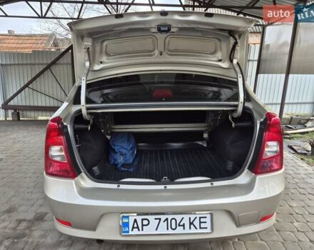 Бежевый Рено Логан, объемом двигателя 1.39 л и пробегом 85 тыс. км за 5250 $, фото 8 на Automoto.ua