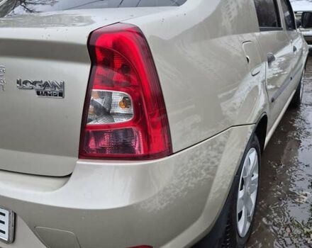 Бежевый Рено Логан, объемом двигателя 1.39 л и пробегом 85 тыс. км за 5250 $, фото 3 на Automoto.ua