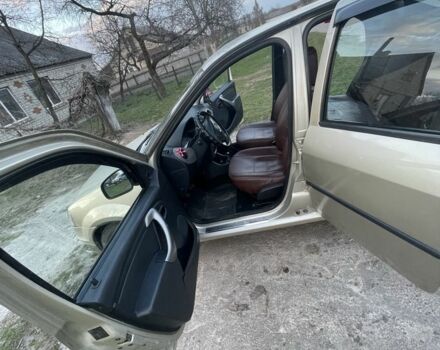 Бежевий Рено Логан, об'ємом двигуна 1.5 л та пробігом 330 тис. км за 3200 $, фото 2 на Automoto.ua