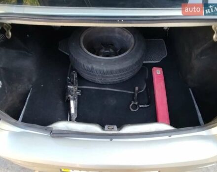 Бежевый Рено Логан, объемом двигателя 1.4 л и пробегом 241 тыс. км за 4600 $, фото 11 на Automoto.ua