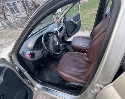 Бежевий Рено Логан, об'ємом двигуна 1.5 л та пробігом 330 тис. км за 3200 $, фото 3 на Automoto.ua