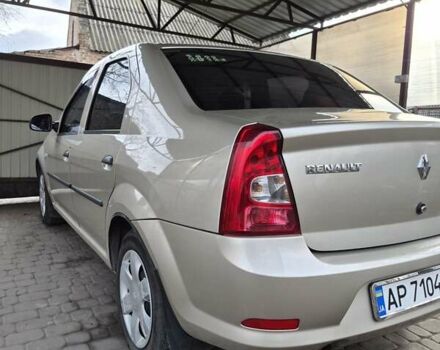 Бежевый Рено Логан, объемом двигателя 1.39 л и пробегом 85 тыс. км за 5250 $, фото 10 на Automoto.ua