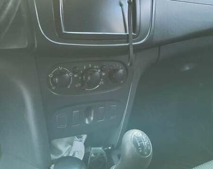 Бежевий Рено Логан, об'ємом двигуна 1.46 л та пробігом 220 тис. км за 5800 $, фото 13 на Automoto.ua
