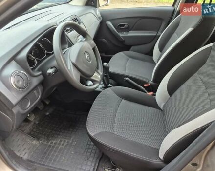 Бежевый Рено Логан, объемом двигателя 1.15 л и пробегом 27 тыс. км за 5600 $, фото 11 на Automoto.ua