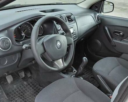 Бежевый Рено Логан, объемом двигателя 1.46 л и пробегом 220 тыс. км за 5900 $, фото 7 на Automoto.ua