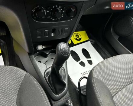 Бежевий Рено Логан, об'ємом двигуна 1.5 л та пробігом 37 тис. км за 8200 $, фото 11 на Automoto.ua