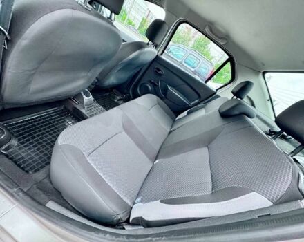 Бежевый Рено Логан, объемом двигателя 1.5 л и пробегом 143 тыс. км за 4500 $, фото 12 на Automoto.ua