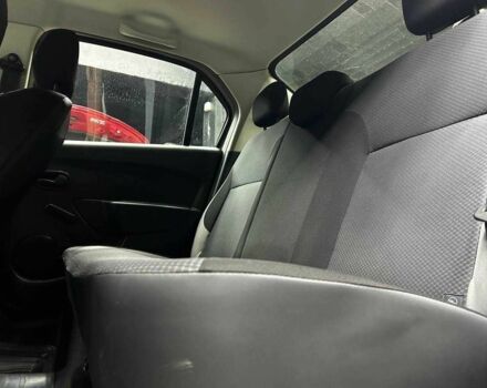 Бежевый Рено Логан, объемом двигателя 1.5 л и пробегом 37 тыс. км за 8200 $, фото 12 на Automoto.ua