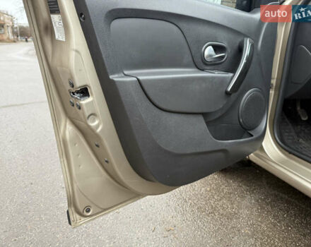 Бежевый Рено Логан, объемом двигателя 1.46 л и пробегом 169 тыс. км за 7700 $, фото 17 на Automoto.ua