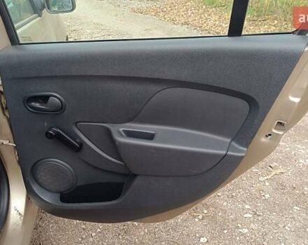 Бежевий Рено Логан, об'ємом двигуна 1.46 л та пробігом 72 тис. км за 12000 $, фото 10 на Automoto.ua