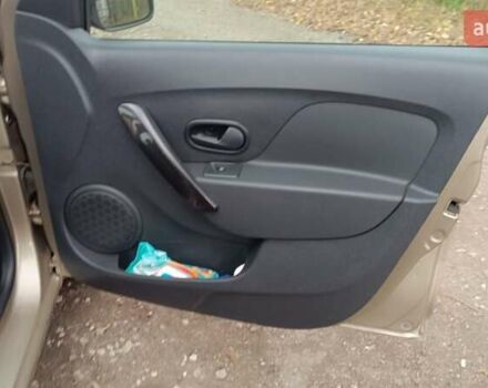 Бежевий Рено Логан, об'ємом двигуна 1.46 л та пробігом 72 тис. км за 12000 $, фото 2 на Automoto.ua