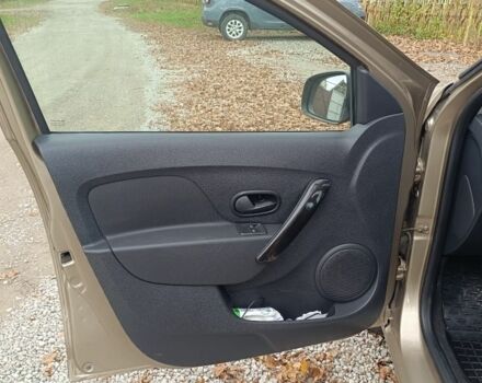 Бежевий Рено Логан, об'ємом двигуна 1.5 л та пробігом 72 тис. км за 12000 $, фото 13 на Automoto.ua