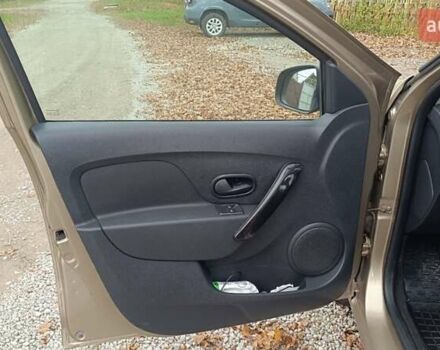 Бежевий Рено Логан, об'ємом двигуна 1.46 л та пробігом 72 тис. км за 12000 $, фото 9 на Automoto.ua