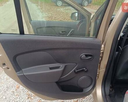 Бежевий Рено Логан, об'ємом двигуна 1.46 л та пробігом 72 тис. км за 12000 $, фото 6 на Automoto.ua