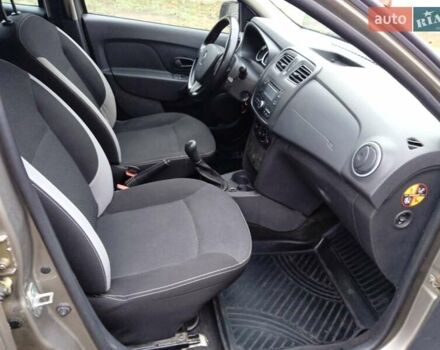 Бежевий Рено Логан, об'ємом двигуна 1.5 л та пробігом 190 тис. км за 6500 $, фото 9 на Automoto.ua