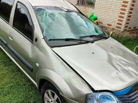 Рено Логан 2010 в Луцке на Automoto.ua Бежевый Рено Логан, объемом двигателя 1.6 л и пробегом 250 тыс. км за 2800 $, фото 1 на Automoto.ua