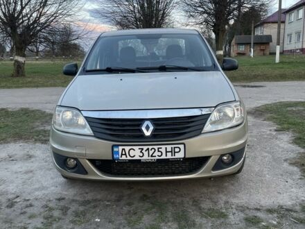 Бежевий Рено Логан, об'ємом двигуна 1.5 л та пробігом 330 тис. км за 3200 $, фото 1 на Automoto.ua