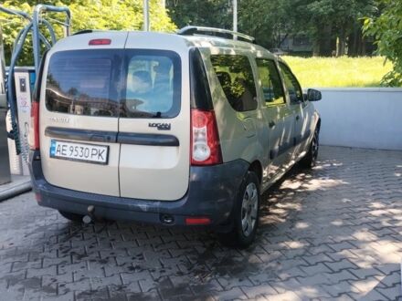 Рено Логан 2012 в Кривом Роге на Automoto.ua Бежевый Рено Логан, объемом двигателя 1.6 л и пробегом 1 тыс. км за 4300 $, фото 1 на Automoto.ua