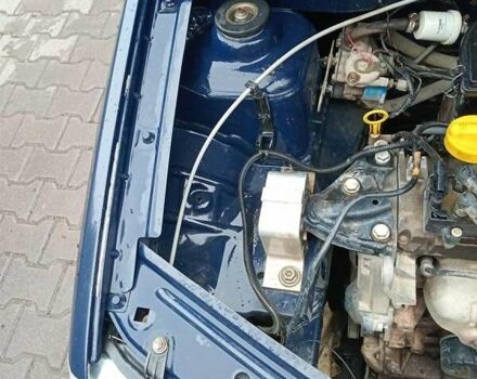 Черный Рено Логан, объемом двигателя 1.6 л и пробегом 450 тыс. км за 2650 $, фото 5 на Automoto.ua