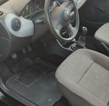 Черный Рено Логан, объемом двигателя 1.39 л и пробегом 173 тыс. км за 4500 $, фото 9 на Automoto.ua