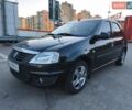 Чорний Рено Логан, об'ємом двигуна 1.6 л та пробігом 102 тис. км за 6499 $, фото 1 на Automoto.ua