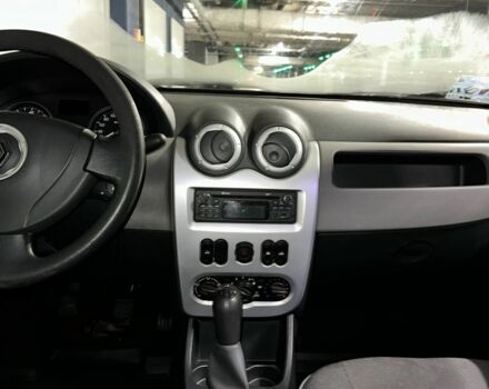 Черный Рено Логан, объемом двигателя 1.4 л и пробегом 149 тыс. км за 5200 $, фото 5 на Automoto.ua