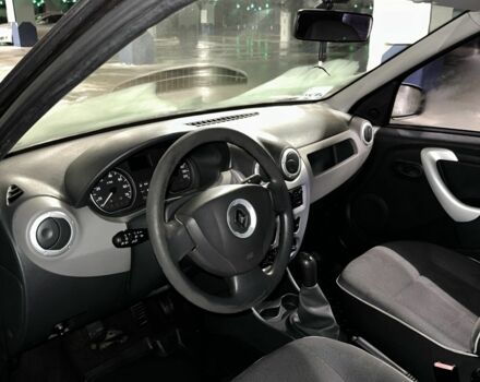 Черный Рено Логан, объемом двигателя 1.4 л и пробегом 149 тыс. км за 5200 $, фото 4 на Automoto.ua