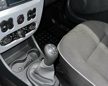 Черный Рено Логан, объемом двигателя 1.39 л и пробегом 149 тыс. км за 5200 $, фото 12 на Automoto.ua