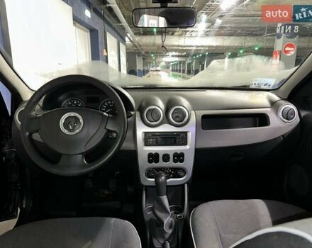 Черный Рено Логан, объемом двигателя 1.39 л и пробегом 149 тыс. км за 5200 $, фото 8 на Automoto.ua