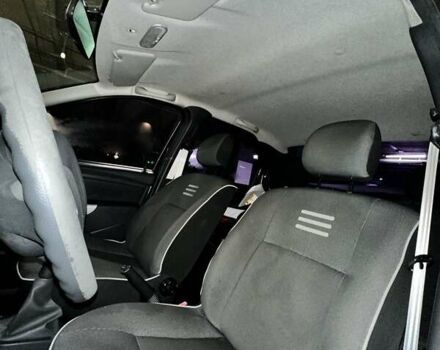 Черный Рено Логан, объемом двигателя 1.39 л и пробегом 149 тыс. км за 5200 $, фото 13 на Automoto.ua