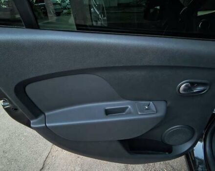 Черный Рено Логан, объемом двигателя 0.9 л и пробегом 52 тыс. км за 12500 $, фото 10 на Automoto.ua