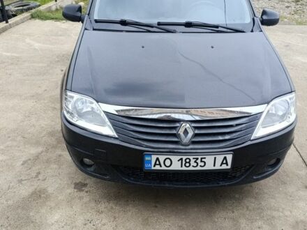 Рено Логан 2010 в Тячеве на Automoto.ua Черный Рено Логан, объемом двигателя 1.4 л и пробегом 223 тыс. км за 3600 $, фото 1 на Automoto.ua