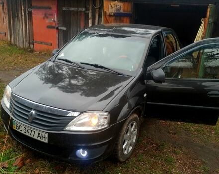 Черный Рено Логан, объемом двигателя 1.6 л и пробегом 28900 тыс. км за 3999 $, фото 1 на Automoto.ua