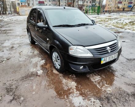 Чорний Рено Логан, об'ємом двигуна 1.6 л та пробігом 129 тис. км за 6000 $, фото 1 на Automoto.ua