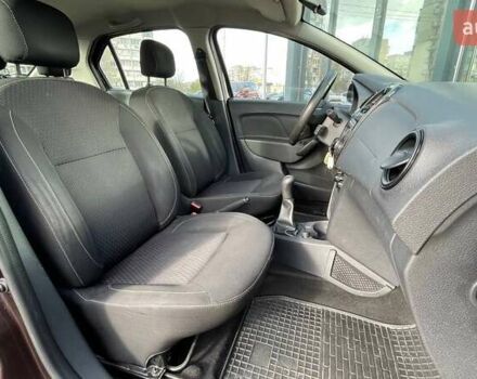 Рено Логан 2017 у Києві на Automoto.ua Коричневий Рено Логан, об'ємом двигуна 1.15 л та пробігом 91 тис. км за 7490 $, фото 11 на Automoto.ua