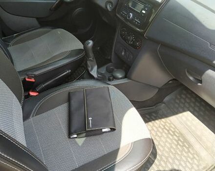 Коричневый Рено Логан, объемом двигателя 1.5 л и пробегом 180 тыс. км за 10500 $, фото 3 на Automoto.ua