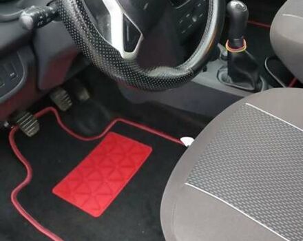 Коричневый Рено Логан, объемом двигателя 1.5 л и пробегом 150 тыс. км за 7900 $, фото 7 на Automoto.ua