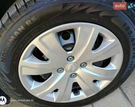 Коричневий Рено Логан, об'ємом двигуна 0.9 л та пробігом 81 тис. км за 10000 $, фото 2 на Automoto.ua