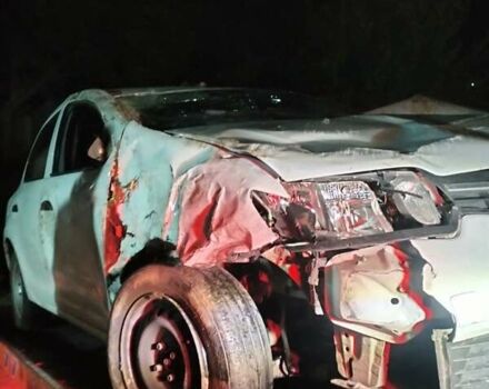 Коричневый Рено Логан, объемом двигателя 1.1 л и пробегом 320 тыс. км за 1200 $, фото 1 на Automoto.ua